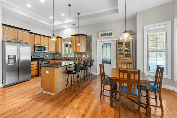 $780,000 | 85 Limerick Lane, Unit A & B, Arlington, VT 05250