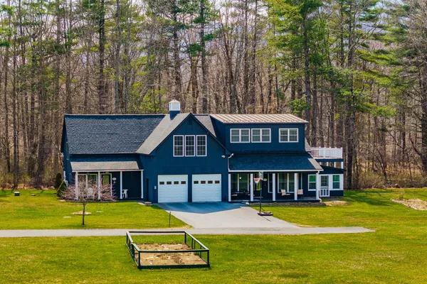 $780,000 | 85 Limerick Lane, Unit A & B, Arlington, VT 05250