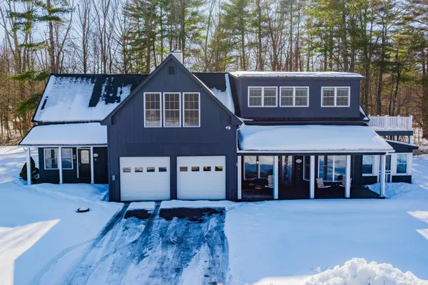$780,000 | 85 Limerick Lane, Unit A & B, Arlington, VT 05250