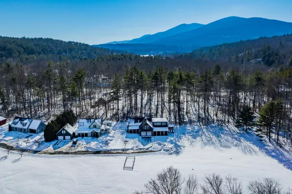 $780,000 | 85 Limerick Lane, Unit A & B, Arlington, VT 05250
