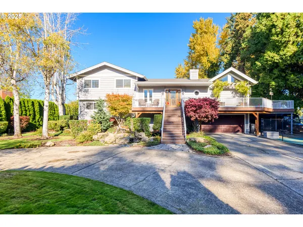$1,450,000 | 14089 Northeast River Vista Lane, Aurora, OR 97002