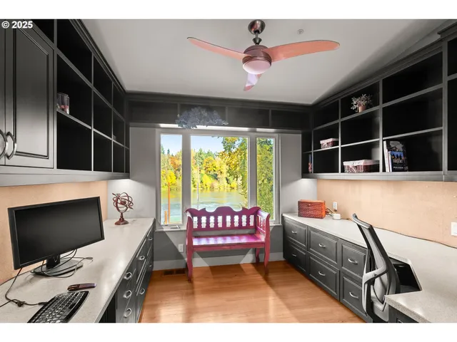 $1,625,000 | 14089 Northeast River Vista Lane, Aurora, OR 97002