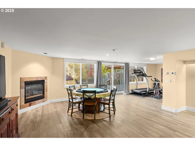 $1,625,000 | 14089 Northeast River Vista Lane, Aurora, OR 97002