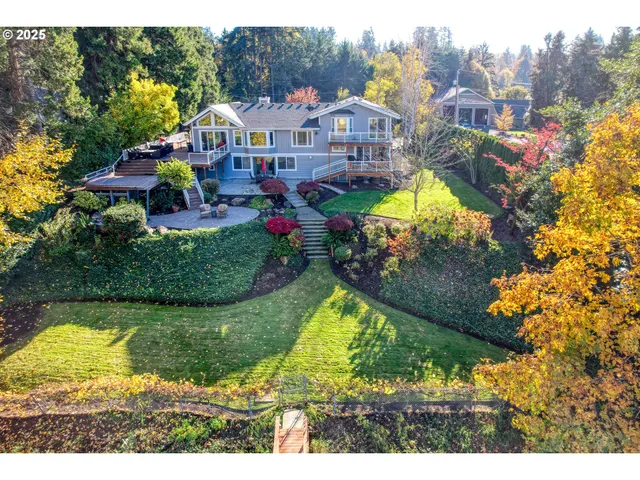 $1,625,000 | 14089 Northeast River Vista Lane, Aurora, OR 97002