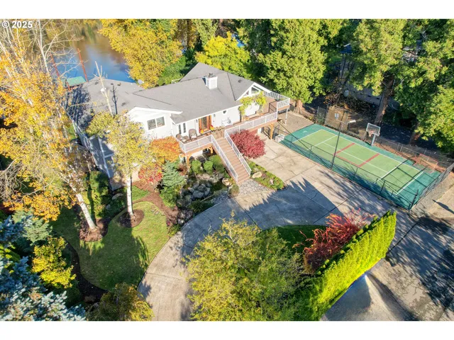 $1,625,000 | 14089 Northeast River Vista Lane, Aurora, OR 97002