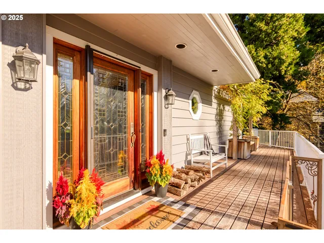 $1,625,000 | 14089 Northeast River Vista Lane, Aurora, OR 97002