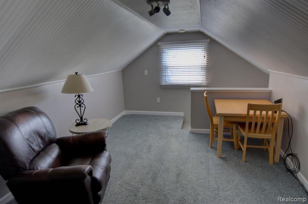 212 South Elms Road Flushing, MI 48433 - Photo 21 of 41