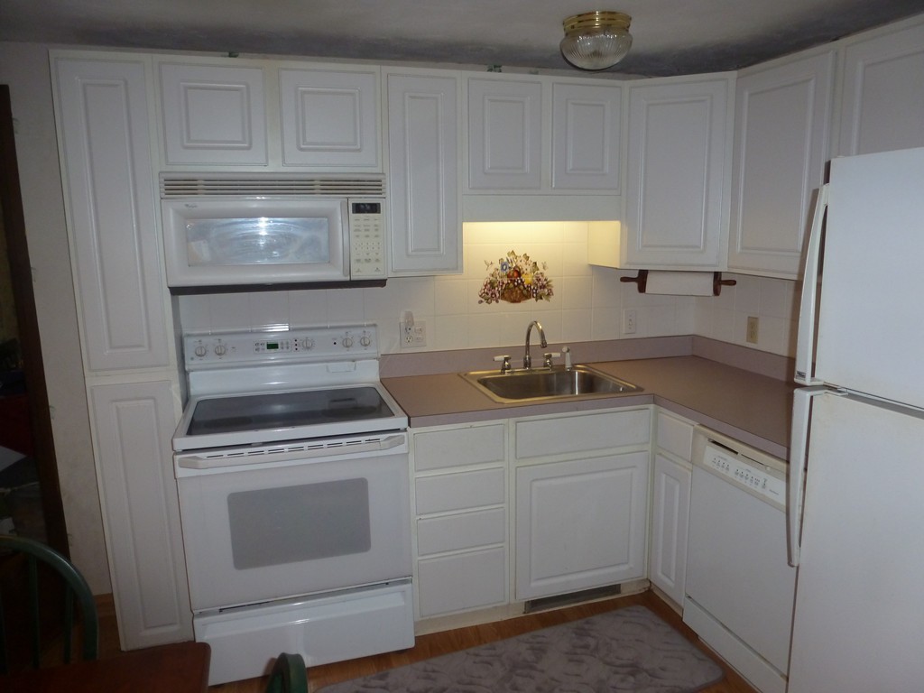 74 Harrington Road Chicopee, MA 01020 - Photo 3 of 19 Gallery Image 3