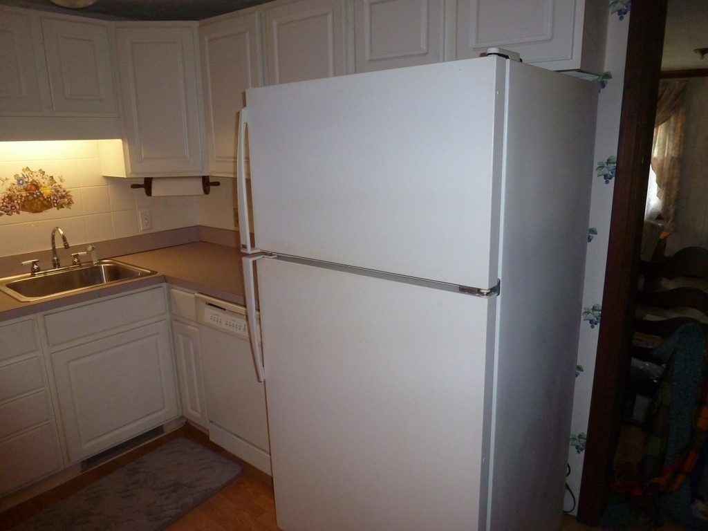 74 Harrington Road Chicopee, MA 01020 - Photo 4 of 19 Gallery Image 4