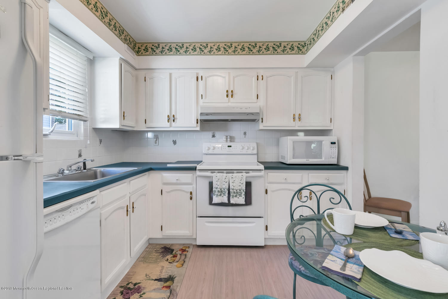 25 Locust Way Spring Lake Heights, NJ 07762 - Photo 10 of 22 Kitchen