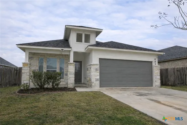 $372,000 | 403 Brushy Creek, Victoria, TX 77904