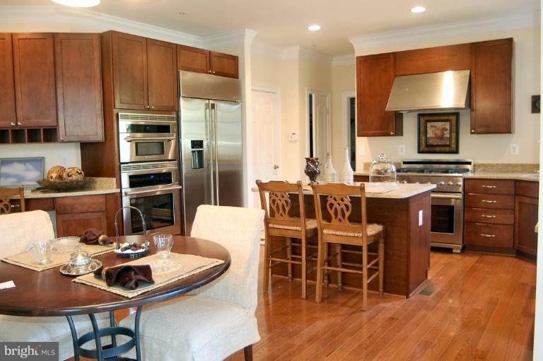 9907 Carter Road Bethesda, MD 20817 - Photo 17 of 30 Kitchen #2