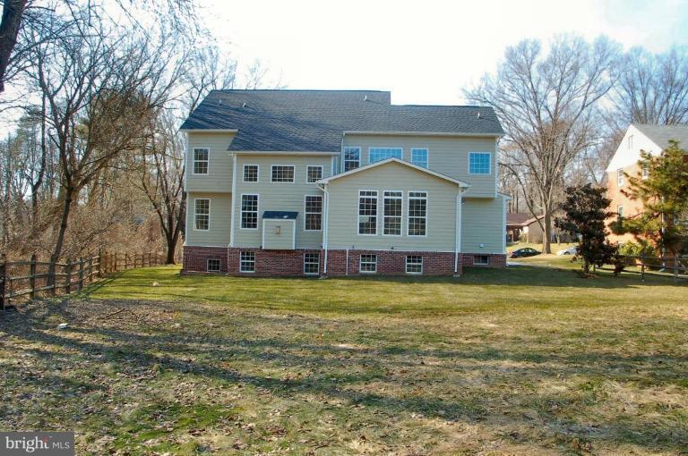 9907 Carter Road Bethesda, MD 20817 - Photo 20 of 30 Exterior (Rear)