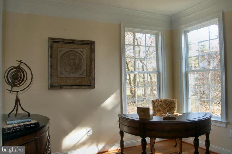 9907 Carter Road Bethesda, MD 20817 - Photo 8 of 30 first floor office/study