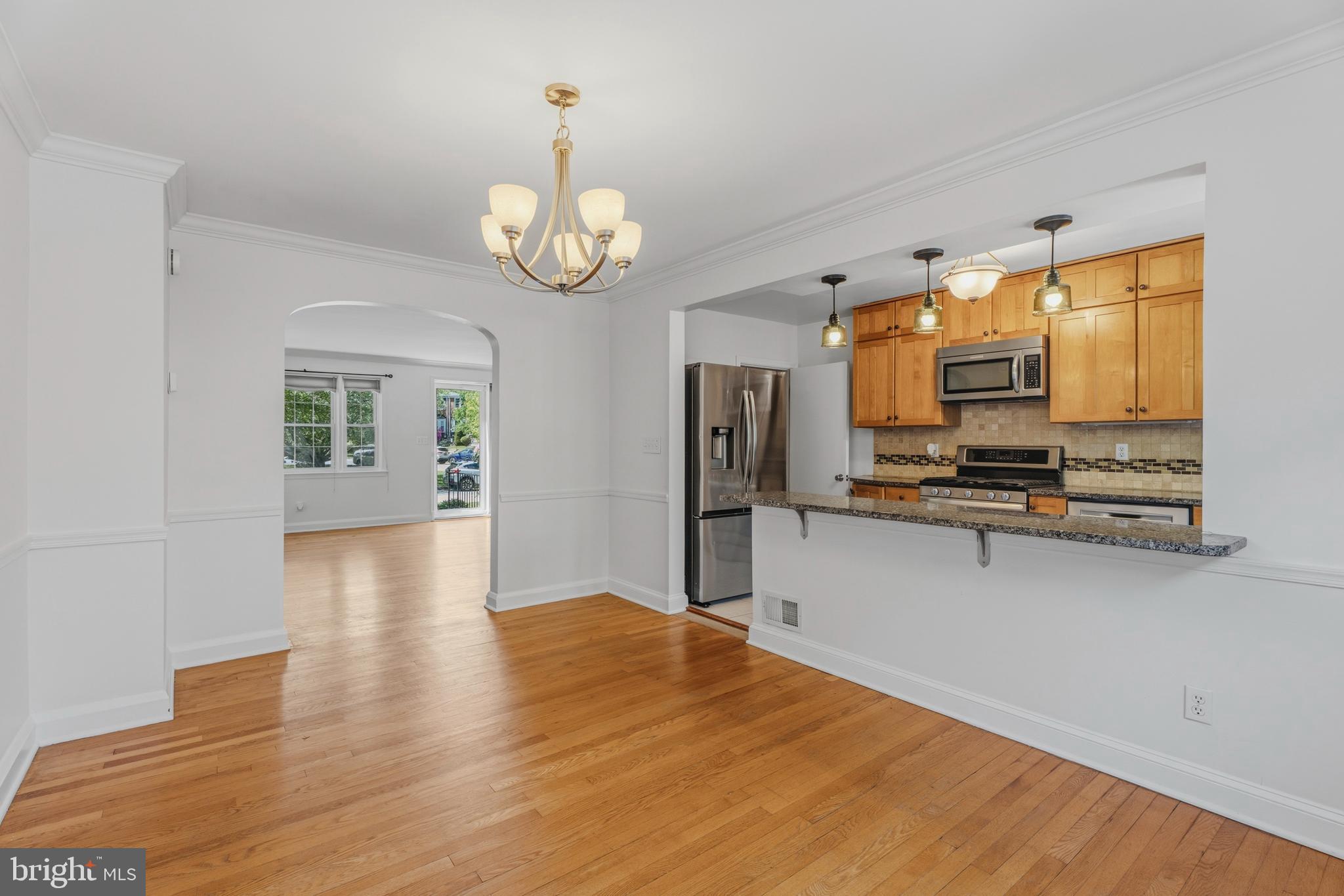 7037 Heathfield Road Baltimore, MD 21212 - Photo 13 of 44 Dining Room