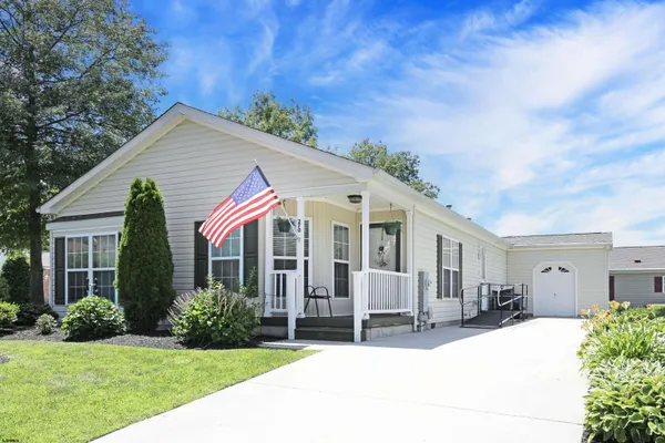 $185,000 | 270 Greenbriar Court, Mays Landing, NJ 08330