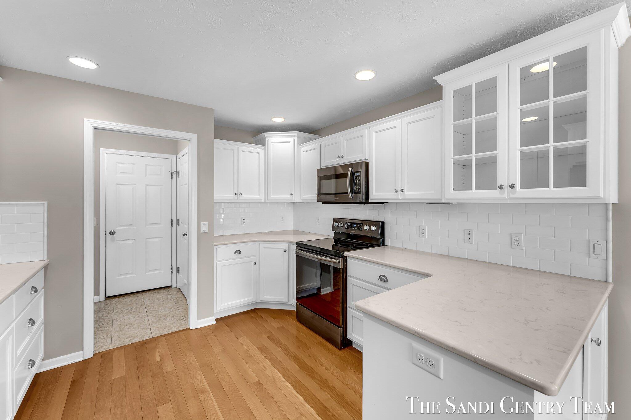 128 Stone Gate Court Spring Lake, MI 49456 - Photo 21 of 54 11-AIV00096