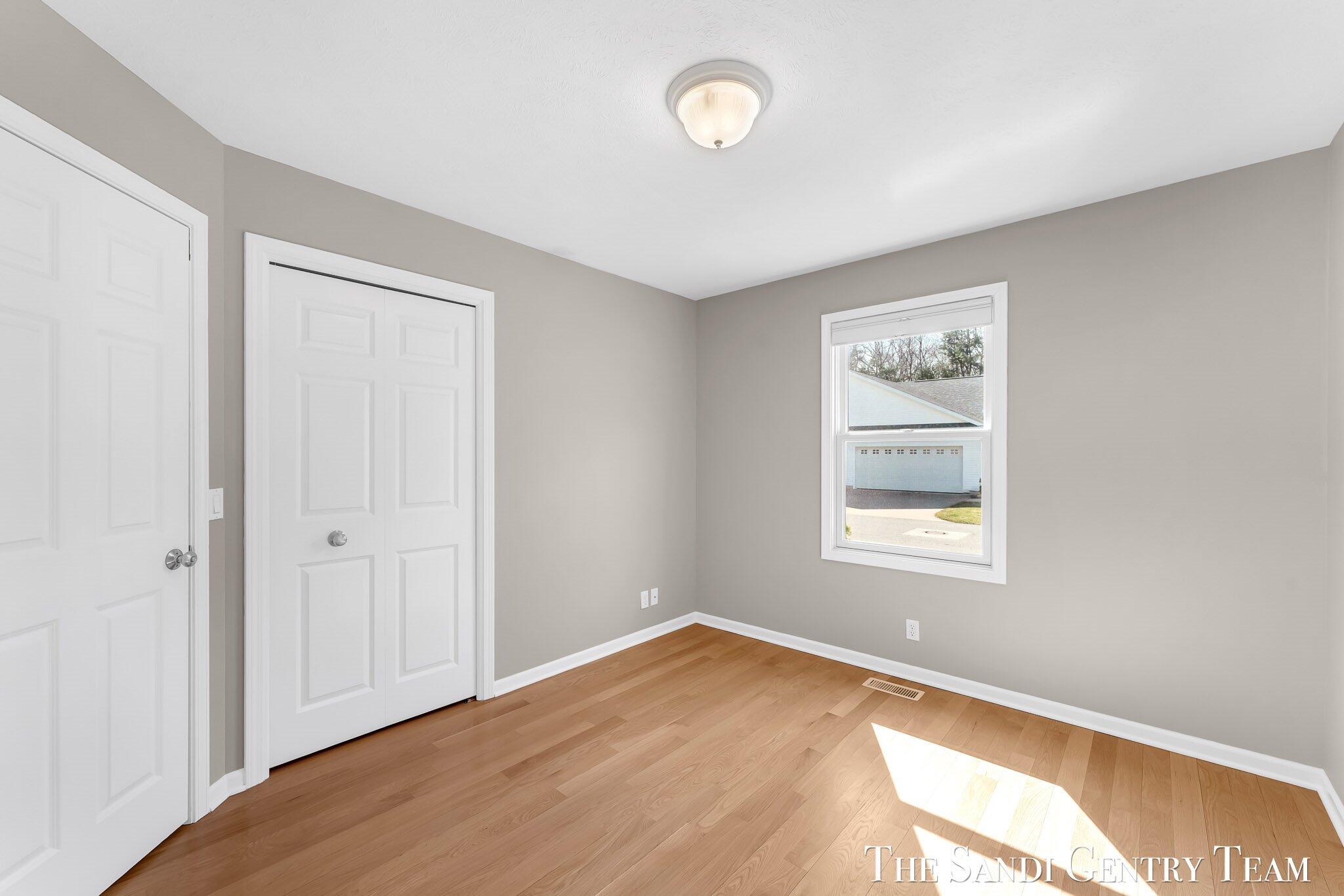 128 Stone Gate Court Spring Lake, MI 49456 - Photo 23 of 54 21-AIV00001