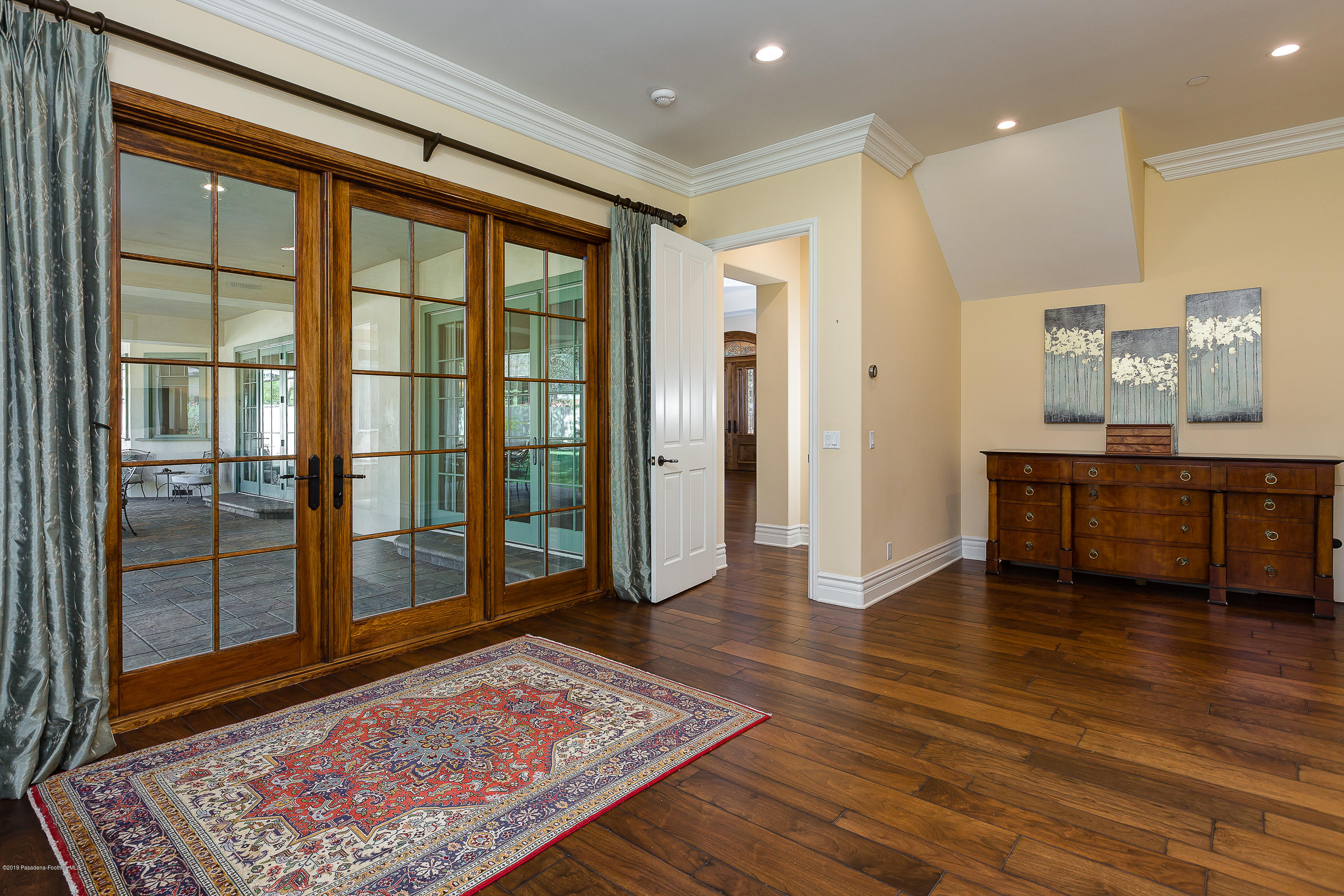 333 South San Rafael Avenue Pasadena, CA 91105 - Photo 22 of 55 egpimaging_333SouthSanRafael_024_MLS