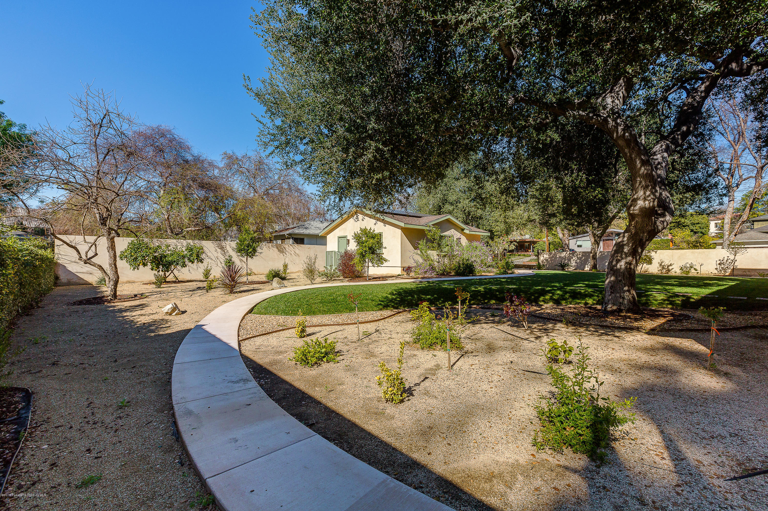 333 South San Rafael Avenue Pasadena, CA 91105 - Photo 37 of 55 egpimaging_333SouthSanRafael_035_MLS