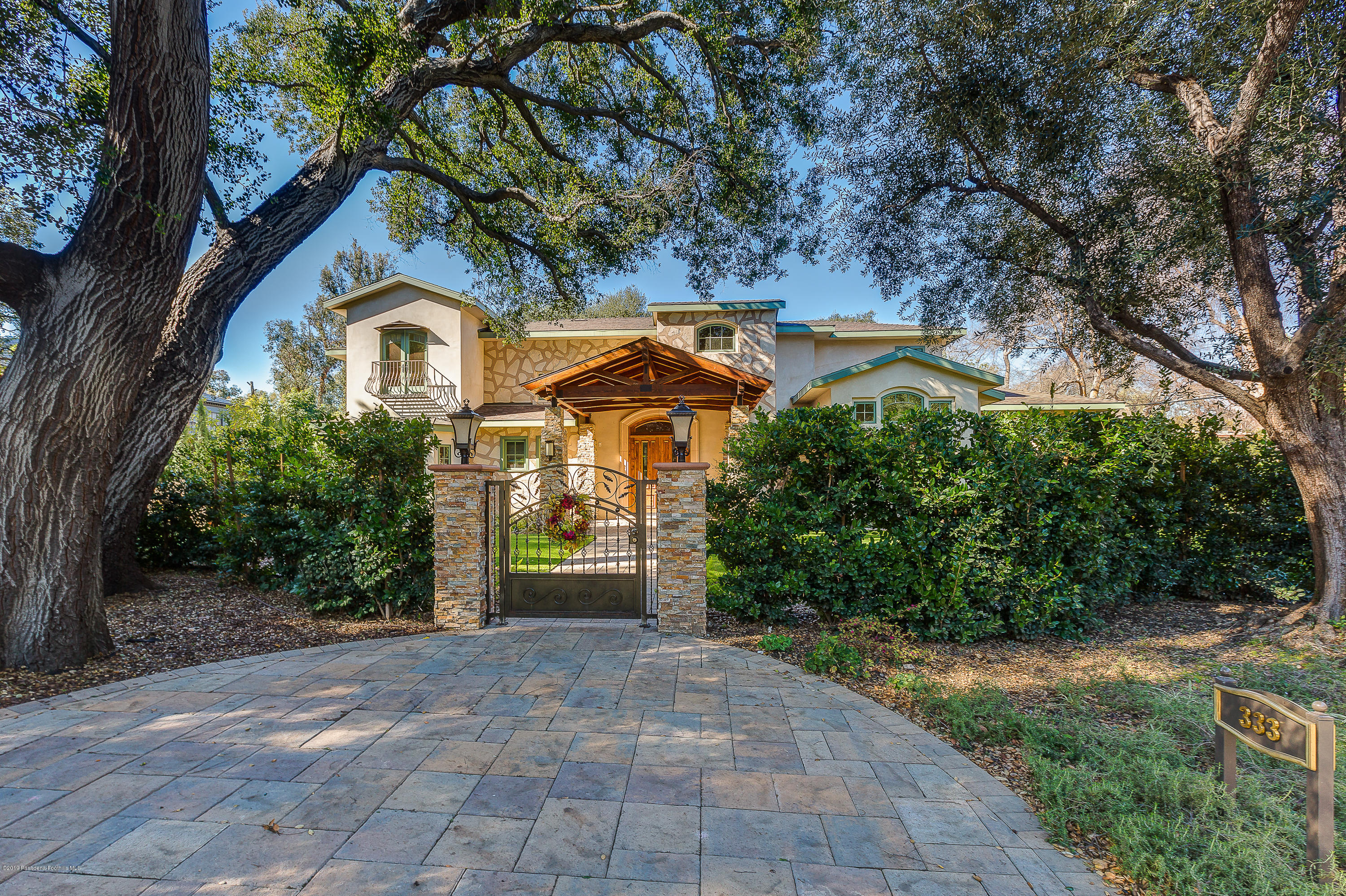 333 South San Rafael Avenue Pasadena, CA 91105 - Photo 6 of 55 egpimaging_333SouthSanRafael_002_MLS