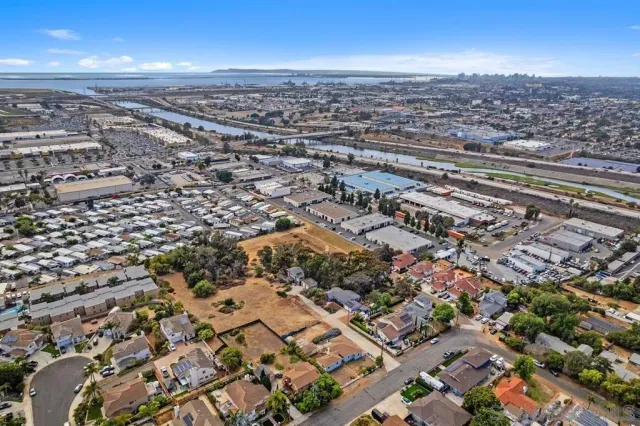 $1,225,000 | 160 North Del Mar Avenue, Chula Vista, CA 91910