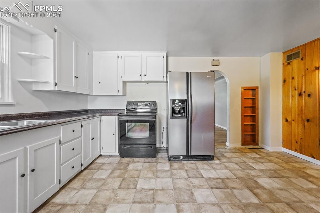 619 Sunset Road Colorado Springs, CO 80909 - Photo 13 of 20