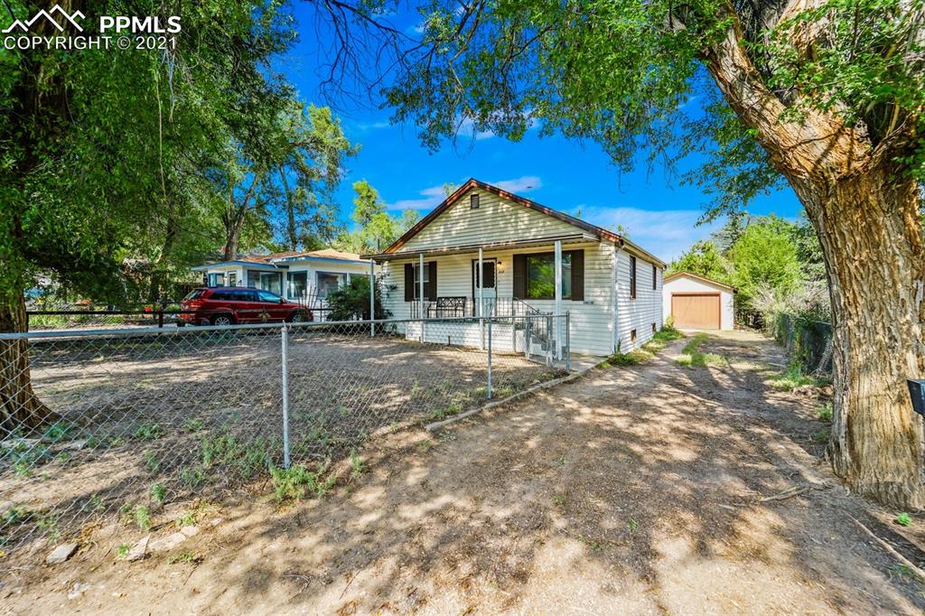 619 Sunset Road Colorado Springs, CO 80909 - Photo 6 of 20