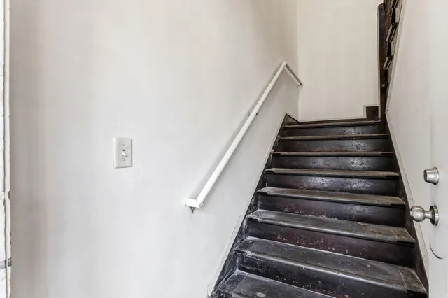 $164,000 | 2827 North Bryant Avenue, Unit 4, Minneapolis, MN 55411