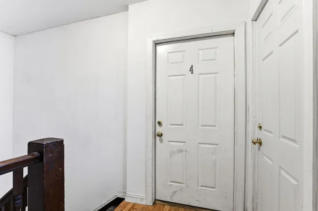 $164,000 | 2827 North Bryant Avenue, Unit 4, Minneapolis, MN 55411