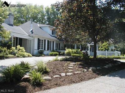 616 Falls Road Chagrin Falls, OH 44022 - Photo 1 of 1 Gallery Image 1
