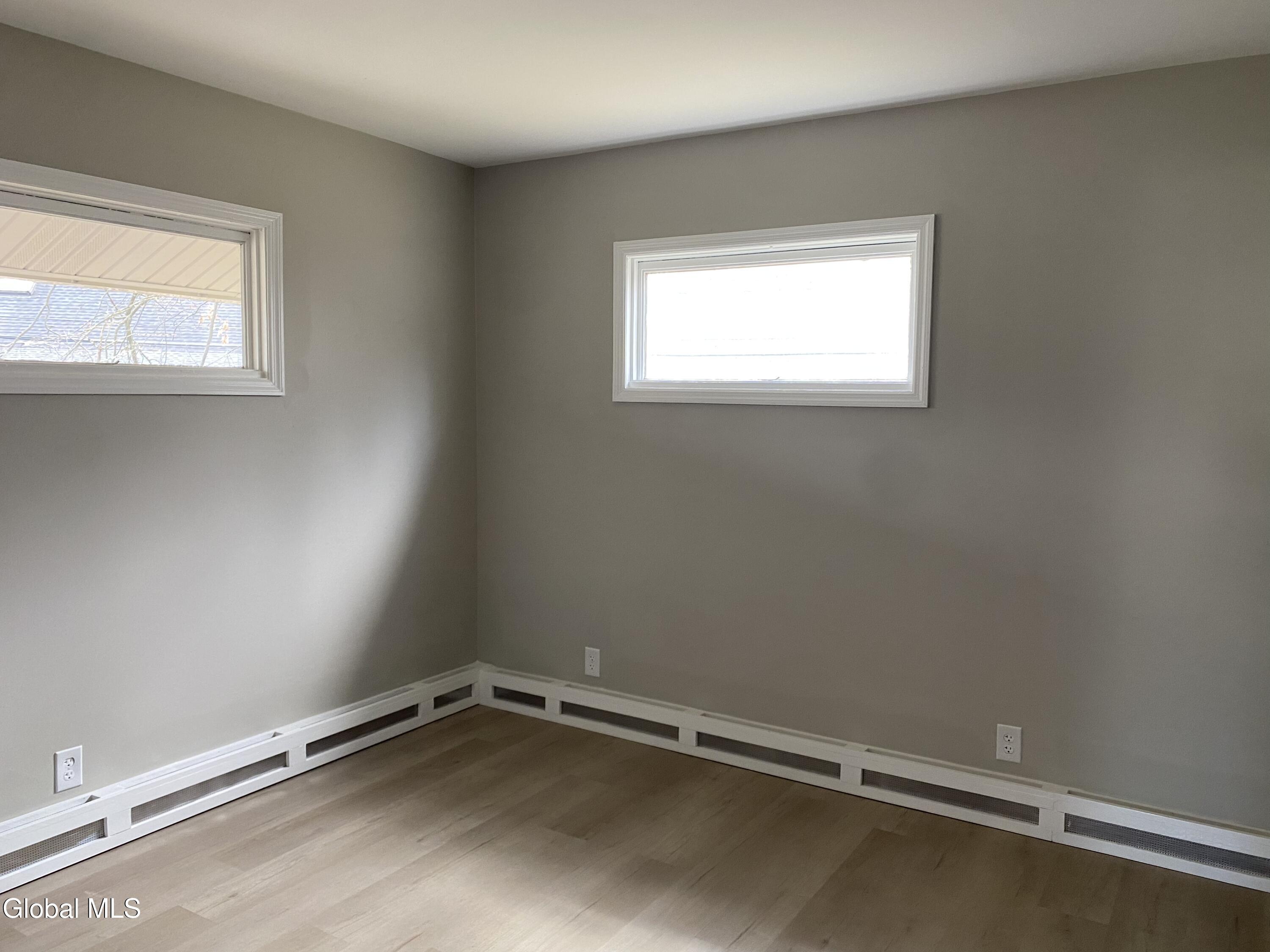 235 Washington Avenue, Unit 2 Scotia, NY 12302 - Photo 5 of 8 image3