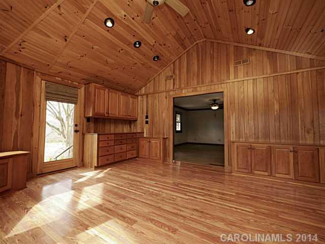 2352 Sylvan Road Grover, NC 28073 - Photo 10 of 16 Gallery Image 10