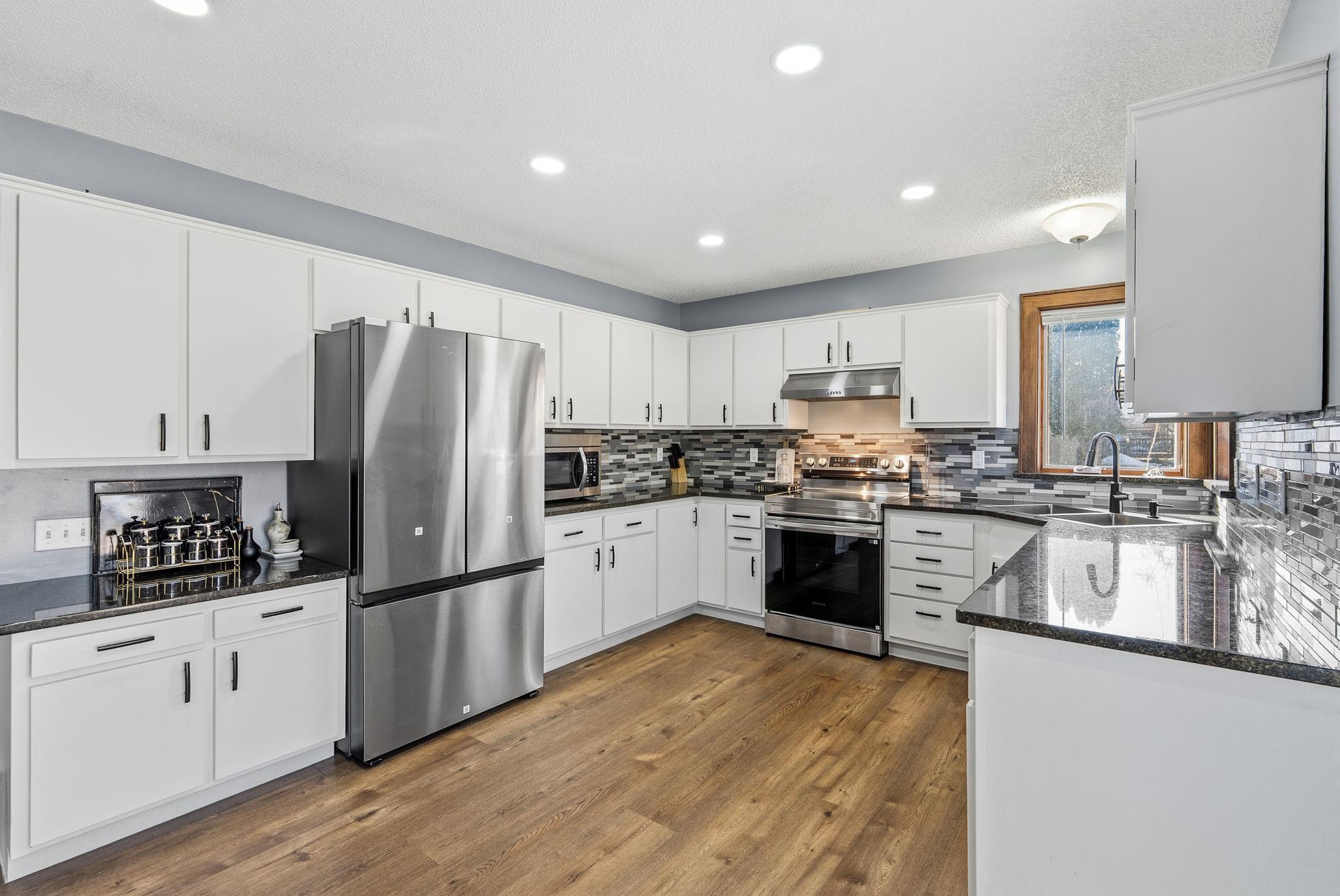 7273 Stagecoach Trail Circle Pines, MN 55014 - Photo 12 of 29