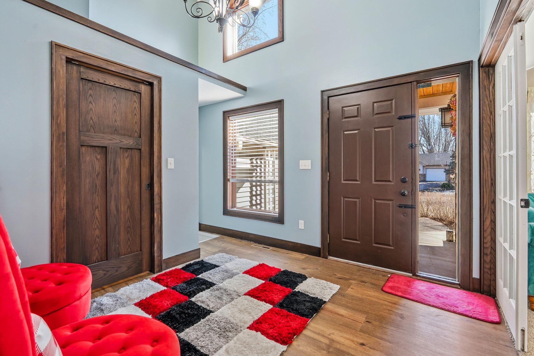 7273 Stagecoach Trail Circle Pines, MN 55014 - Photo 4 of 29