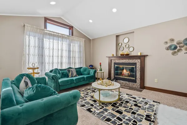 $550,000 | 7273 Stagecoach Trail, Circle Pines, MN 55014