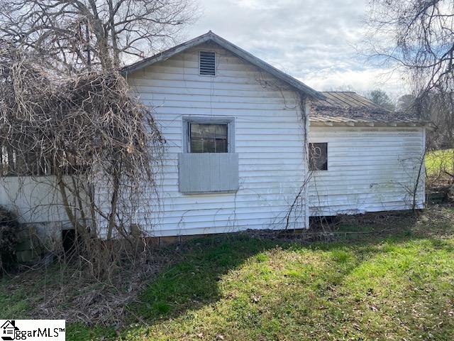 207 Summeral Street Clinton, SC 29325 - Photo 4 of 20