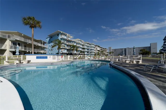 $275,000 | 1511 Southeast 15th Court, Unit 201, Deerfield Beach, FL 33441