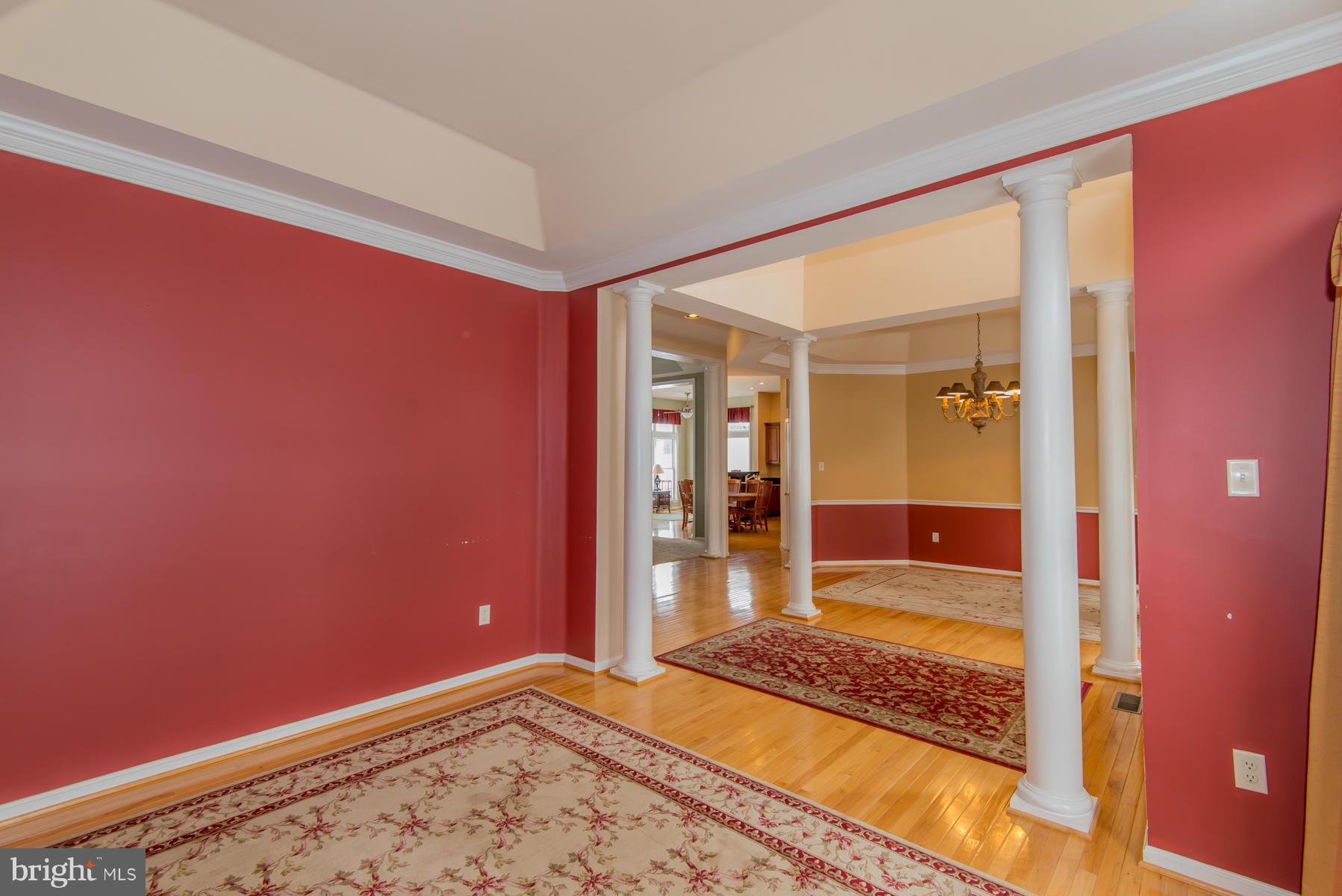 8225 Michaels Ridge Ellicott City, MD 21043 - Photo 9 of 30 Living Room