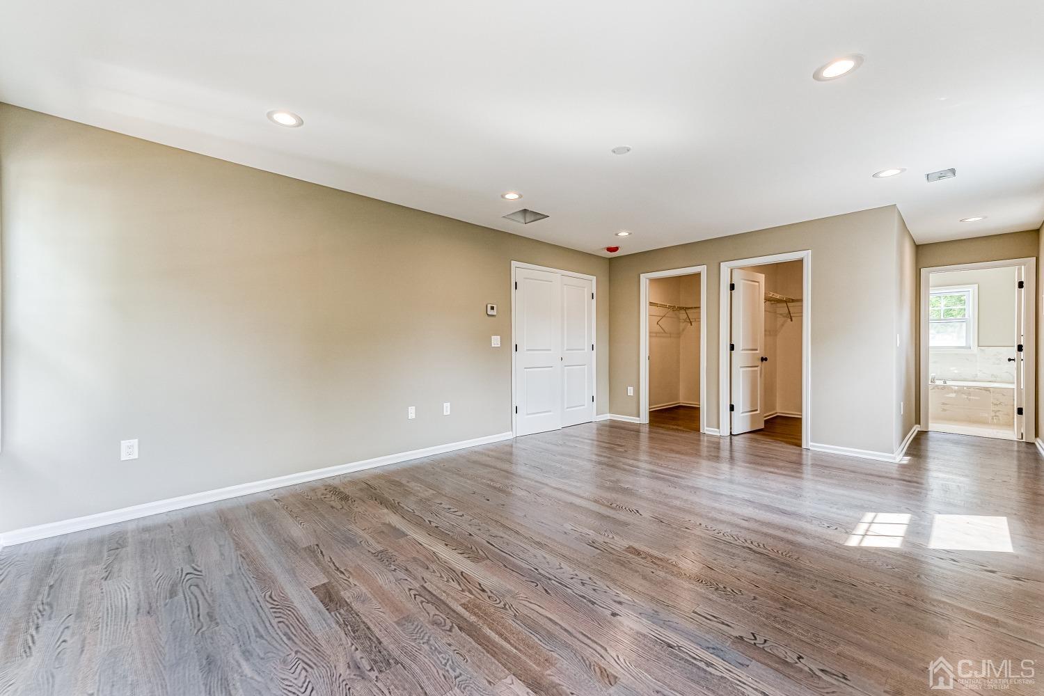 19 Crescent Road Edison, NJ 08817 - Photo 33 of 40 a view of empty room with wooden floor