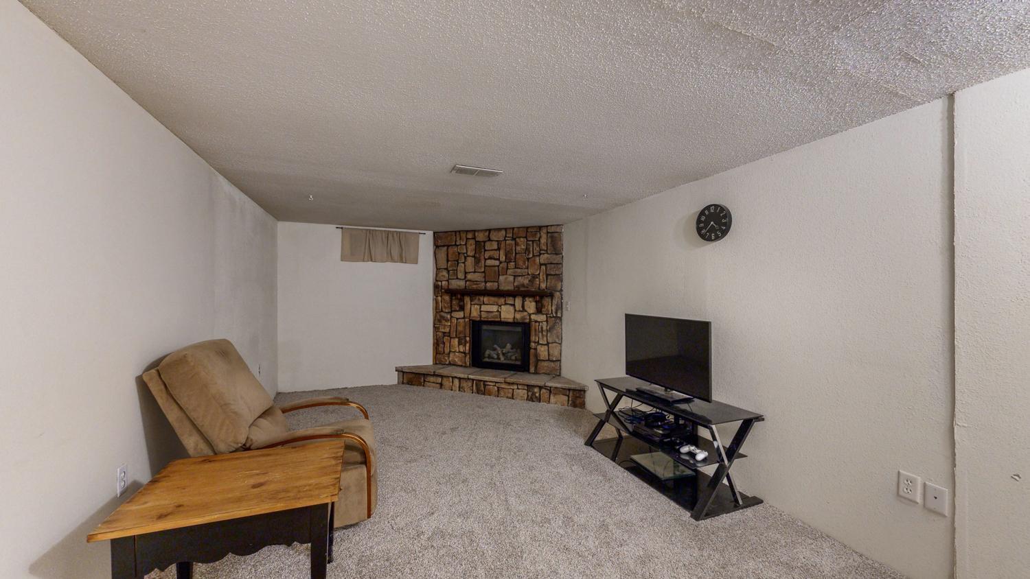 1806 16 1/2 Street Northwest Rochester, MN 55901 - Photo 19 of 41 Gallery Image 19