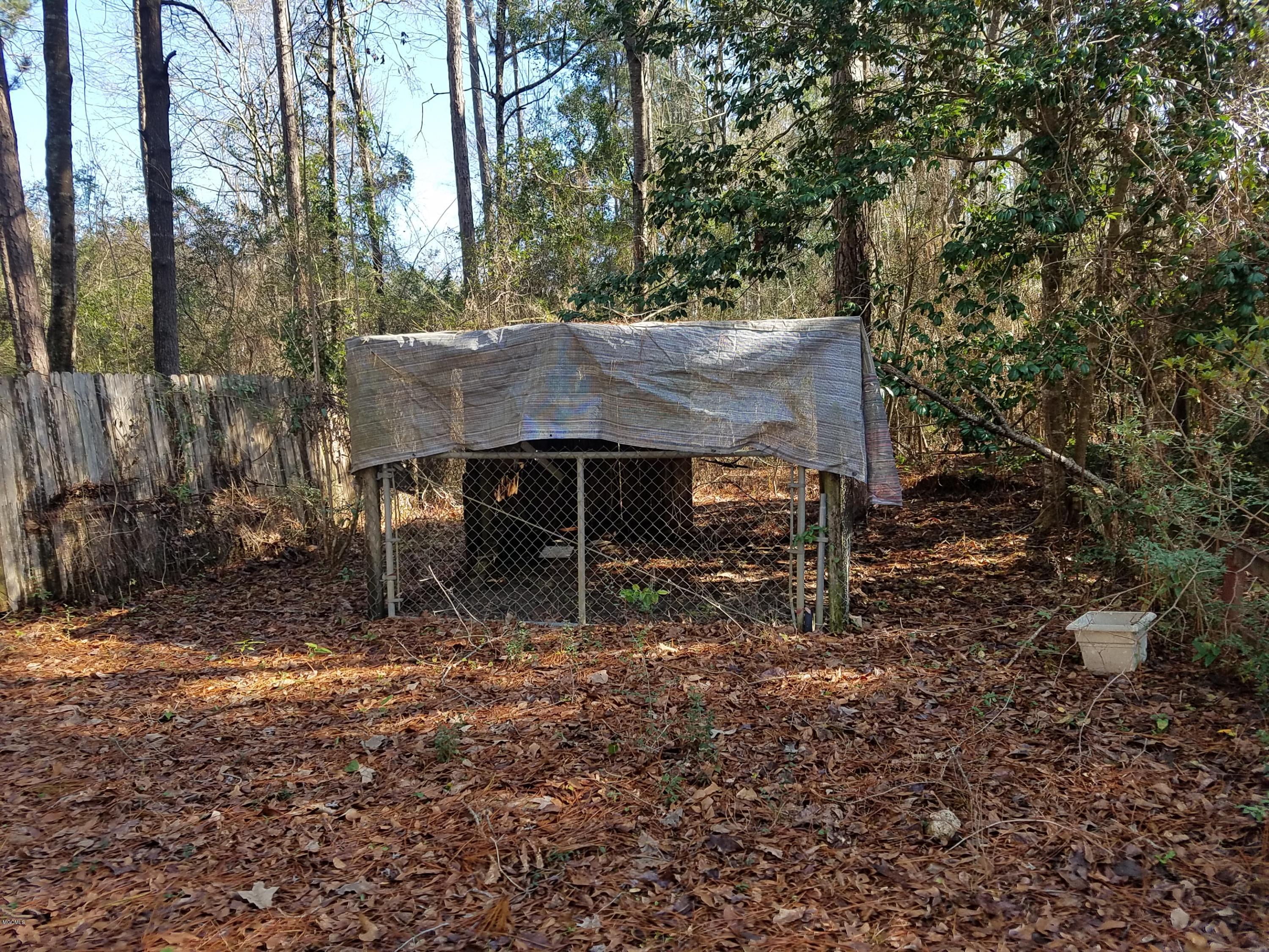 20308 Fox Ridge Drive Saucier, MS 39574 - Photo 24 of 24 Pet Pen