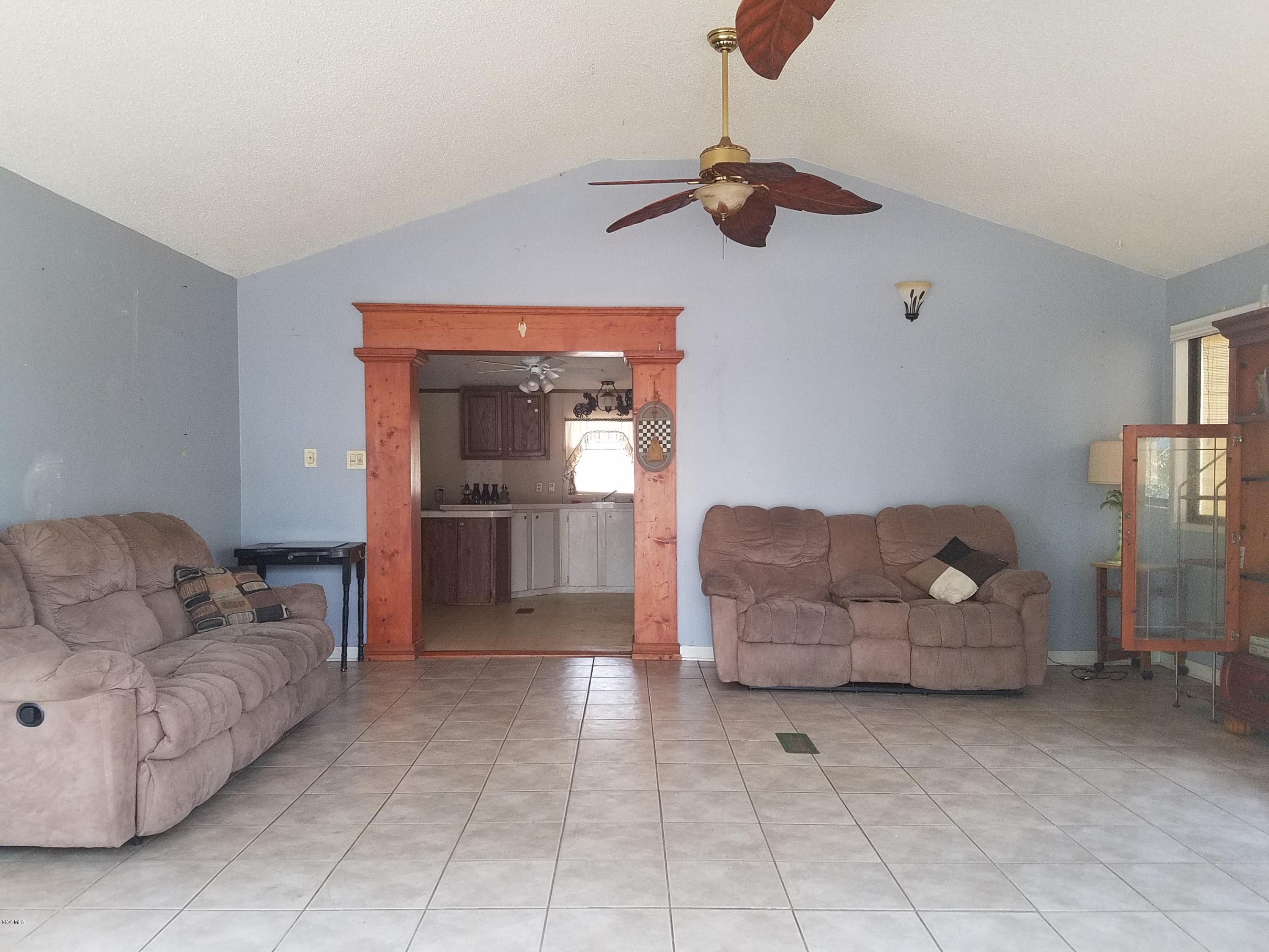 20308 Fox Ridge Drive Saucier, MS 39574 - Photo 3 of 24 Great Room