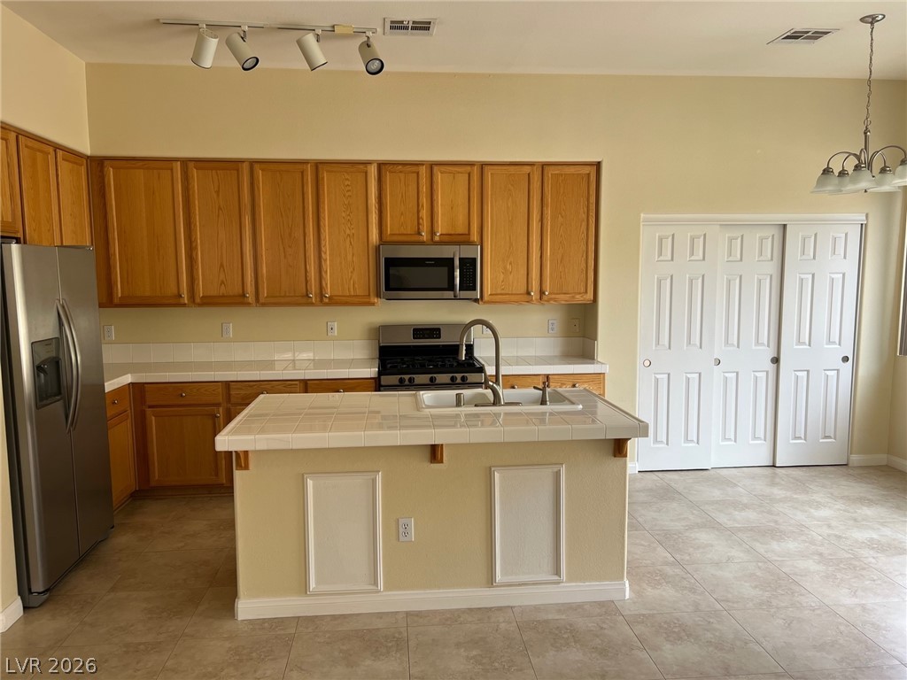 1841 Spring Summit Lane Las Vegas, NV 89134 - Photo 5 of 11