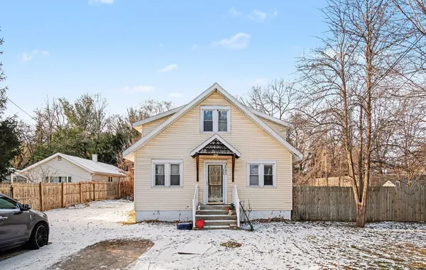 $279,900 | 3547 Carlton Avenue Northeast, Grand Rapids, MI 49525