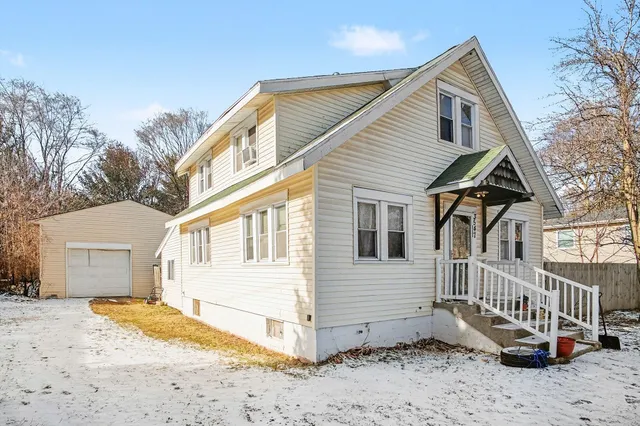 $279,900 | 3547 Carlton Avenue Northeast, Grand Rapids, MI 49525