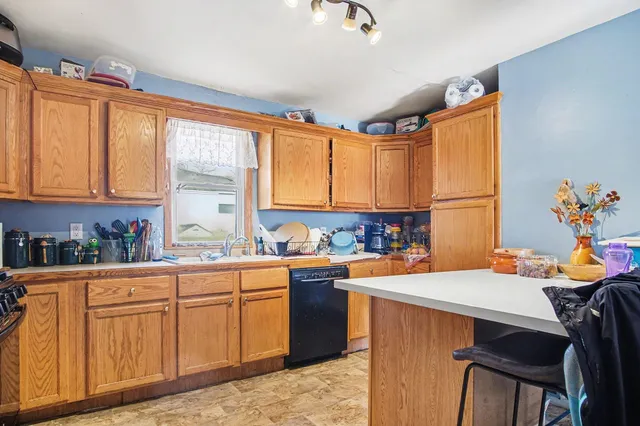 $279,900 | 3547 Carlton Avenue Northeast, Grand Rapids, MI 49525