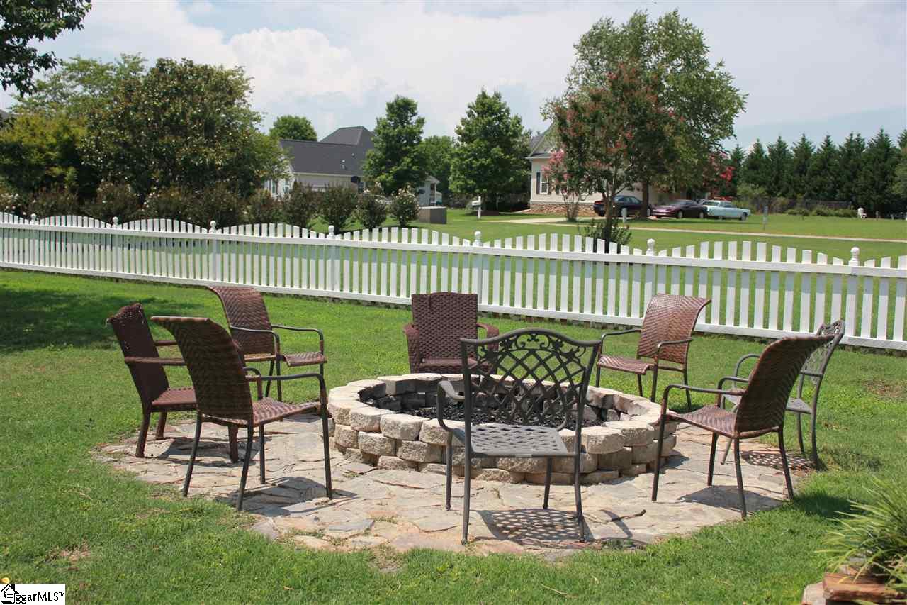 870 Brockman McClimon Road Greer, SC 29651 - Photo 8 of 26 Gallery Image 8