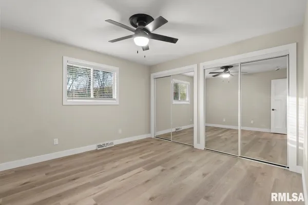 $2,250 | 1900 East Knox Street, Peoria, IL 61603