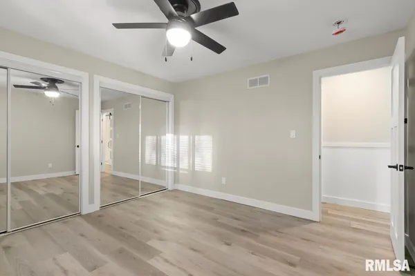 $2,250 | 1900 East Knox Street, Peoria, IL 61603